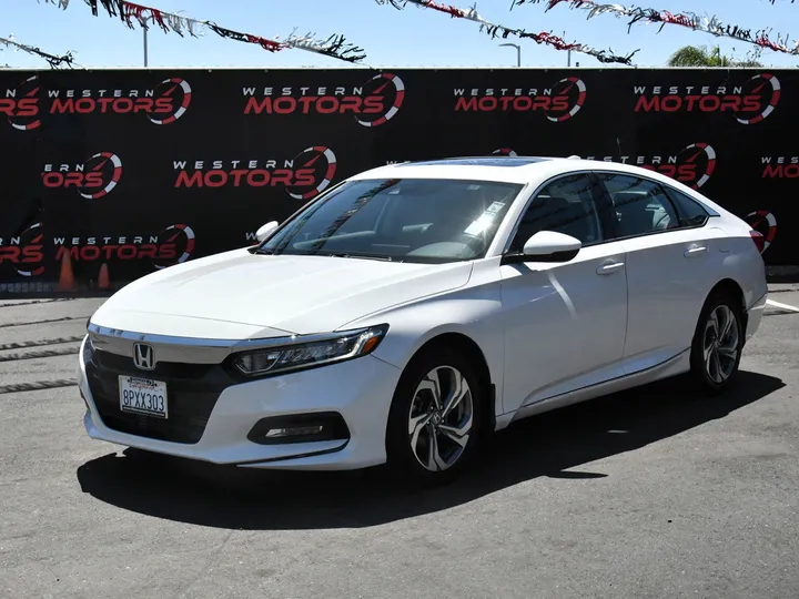 WHITE, 2020 HONDA ACCORD SEDAN Image 3