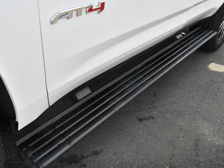 WHITE, 2023 GMC YUKON Image 13