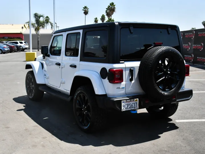 BRIGHT WHITE CLEARCOAT, 2022 JEEP WRANGLER 4XE Image 5