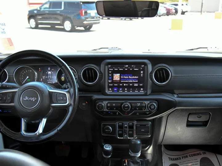 BRIGHT WHITE CLEARCOAT, 2022 JEEP WRANGLER 4XE Image 34
