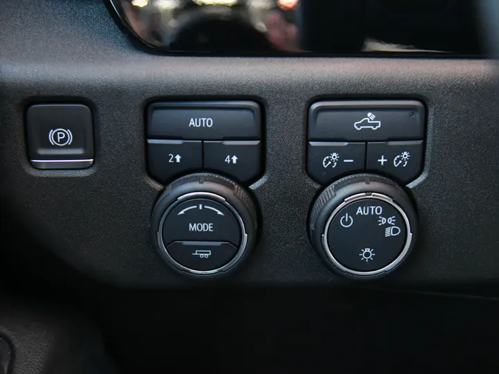 BLACK, 2024 CHEVROLET SILVERADO 1500 Image 28