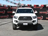 WHITE, 2022 TOYOTA TACOMA 4WD Thumnail Image 2