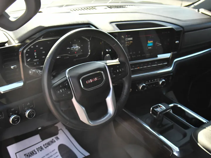 ONYX BLACK, 2023 GMC SIERRA 1500 Image 13