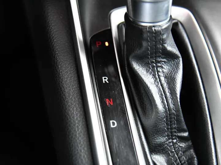 BLACK, 2018 HONDA ACCORD SEDAN Image 22