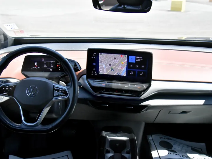 BLACK, 2022 VOLKSWAGEN ID.4 Image 34