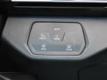 BLACK, 2022 VOLKSWAGEN ID.4 Thumnail Image 28