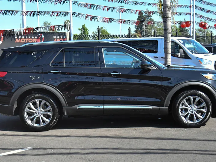 BLACK, 2022 FORD EXPLORER Image 8