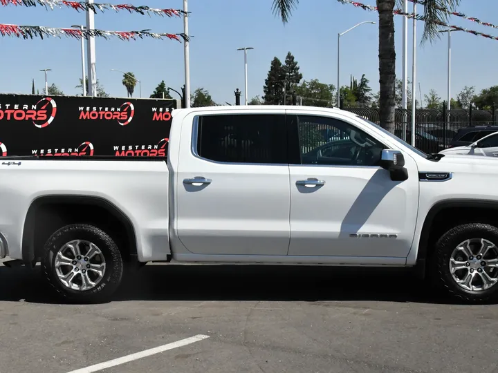 SUMMIT WHITE, 2024 GMC SIERRA 1500 Image 8