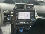 WHITE, 2021 TOYOTA PRIUS Thumnail Image 18