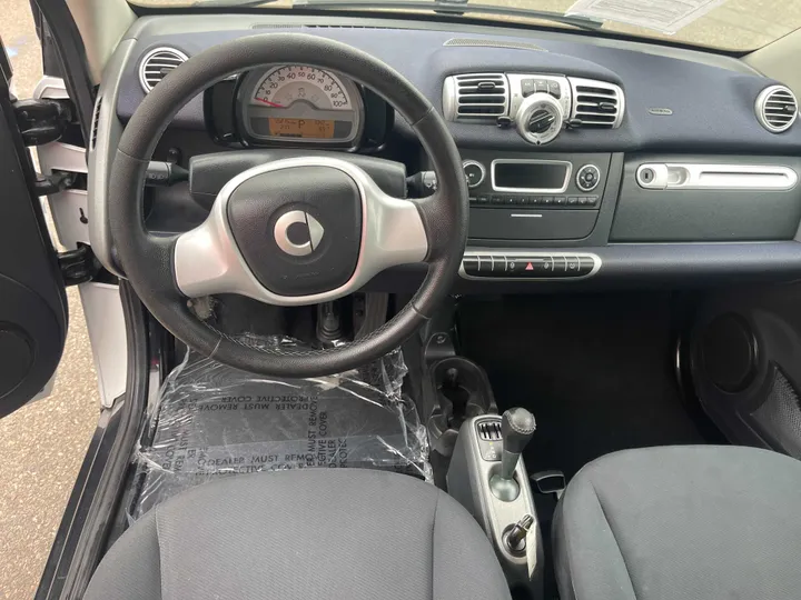 BLACK, 2014 SMART FORTWO Image 12