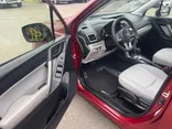 RED, 2018 SUBARU FORESTER Thumnail Image 16
