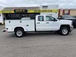 WHITE, 2015 CHEVROLET SILVERADO 3500 HD DOUBLE CAB Thumnail Image 2