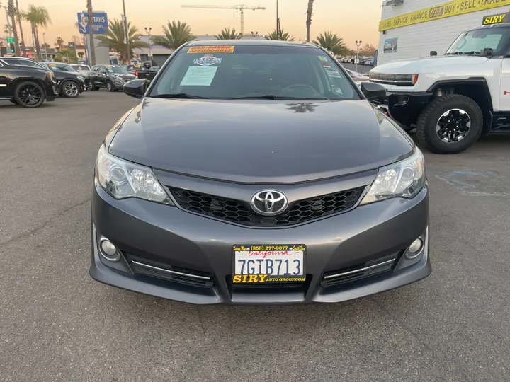 GRAY, 2014 TOYOTA CAMRY Image 8