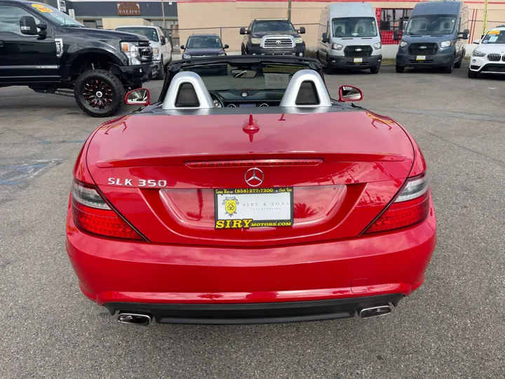 RED, 2012 MERCEDES-BENZ SLK-CLASS Image 14