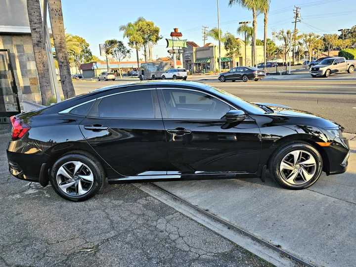 BLACK, 2021 HONDA CIVIC Image 8