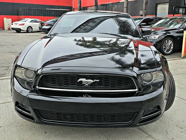 BLACK, 2014 FORD MUSTANG Image 2