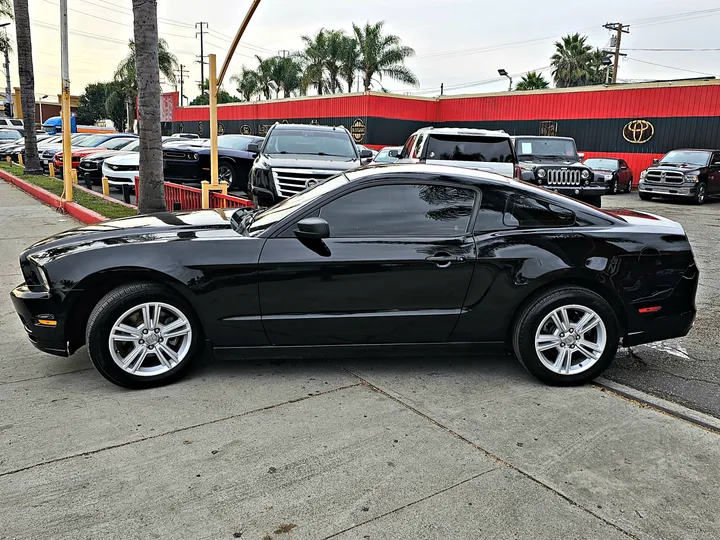 BLACK, 2014 FORD MUSTANG Image 4