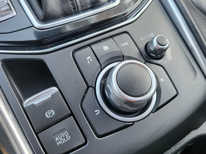 WHITE, 2018 MAZDA CX-5 Image 20