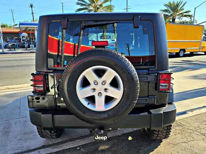 BLACK, 2014 JEEP WRANGLER Image 6