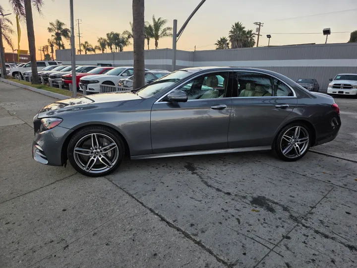 GREY, 2018 MERCEDES-BENZ E-CLASS Image 5