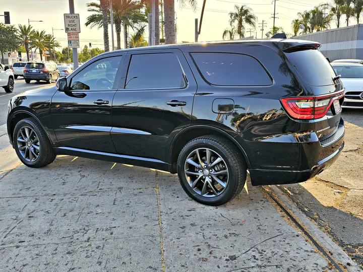 BLACK, 2018 DODGE DURANGO Image 4