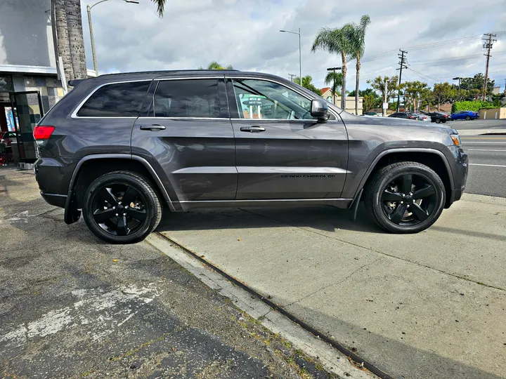 GREY, 2015 JEEP GRAND CHEROKEE Image 8