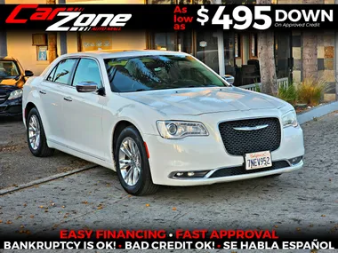 WHITE, 2016 CHRYSLER 300 Image 