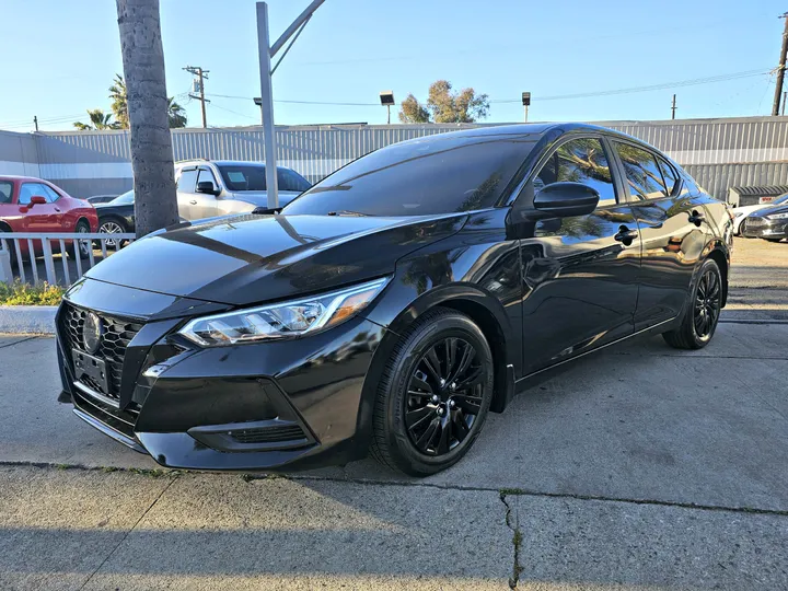 BLACK, 2021 NISSAN SENTRA Image 3