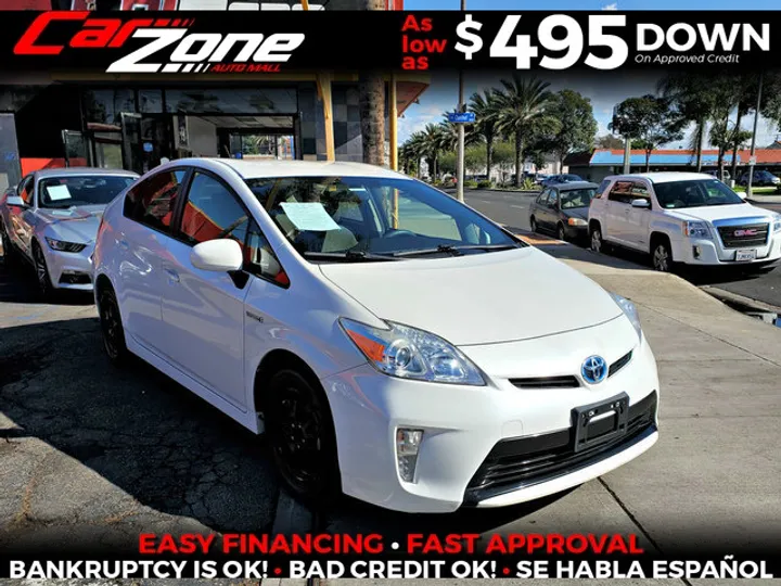 WHITE, 2013 TOYOTA PRIUS Image 1