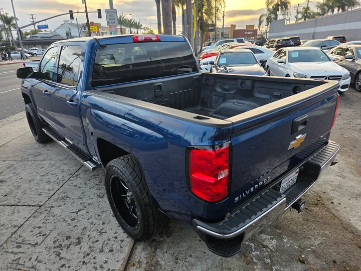 BLUE, 2016 CHEVROLET SILVERADO 1500 CREW CAB Image 10
