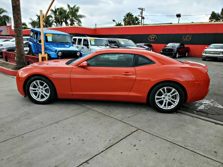 ORANGE, 2013 CHEVROLET CAMARO Image 6