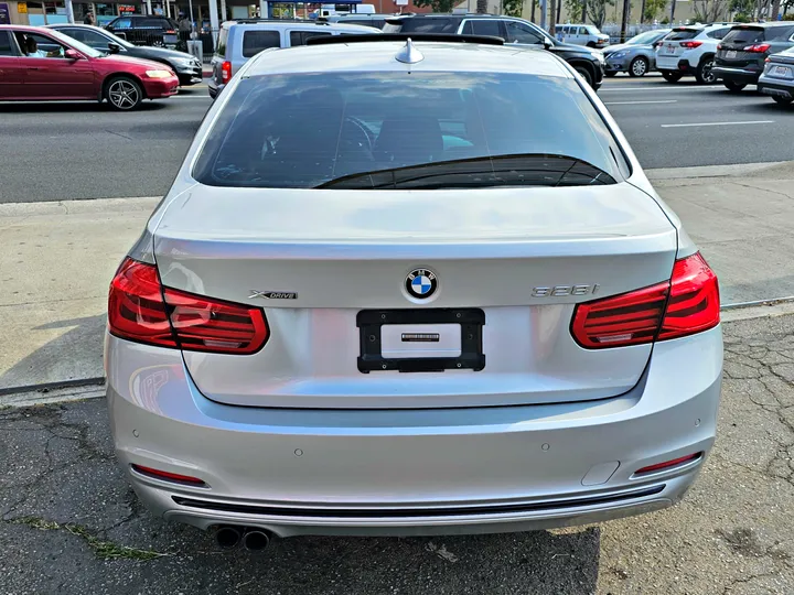 SILVER, 2016 BMW 3 SERIES Image 8