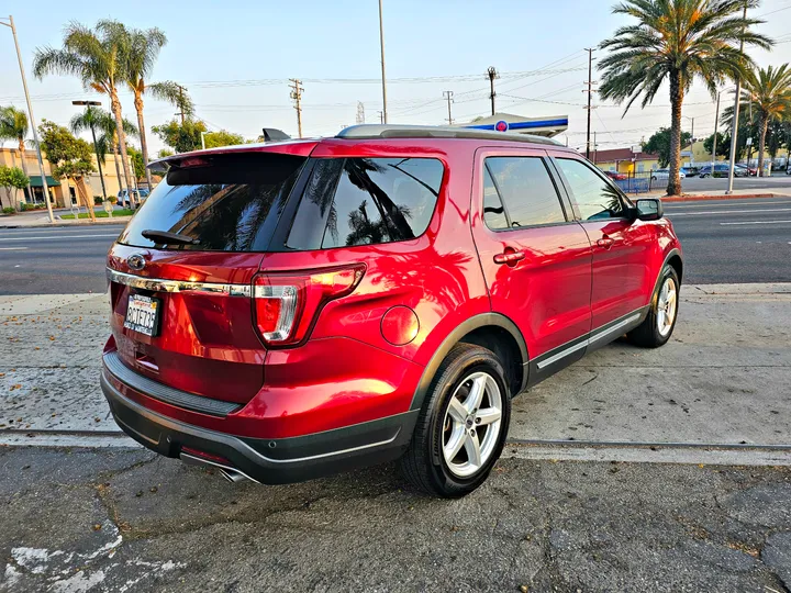 BURGUNDY, 2018 FORD EXPLORER Image 7