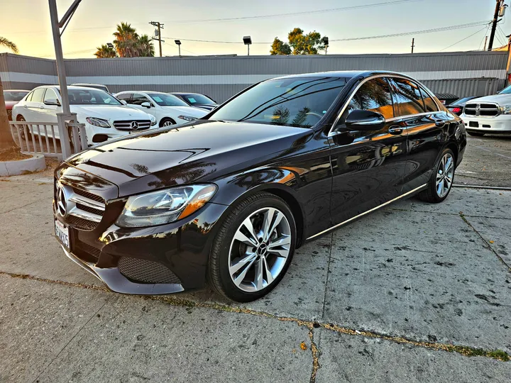 BLACK, 2018 MERCEDES-BENZ C-CLASS Image 3