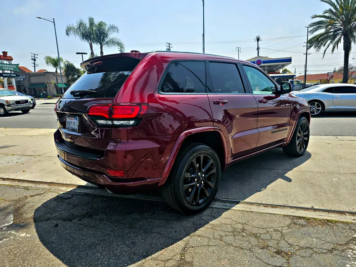 BURGUNDY, 2018 JEEP GRAND CHEROKEE Image 7