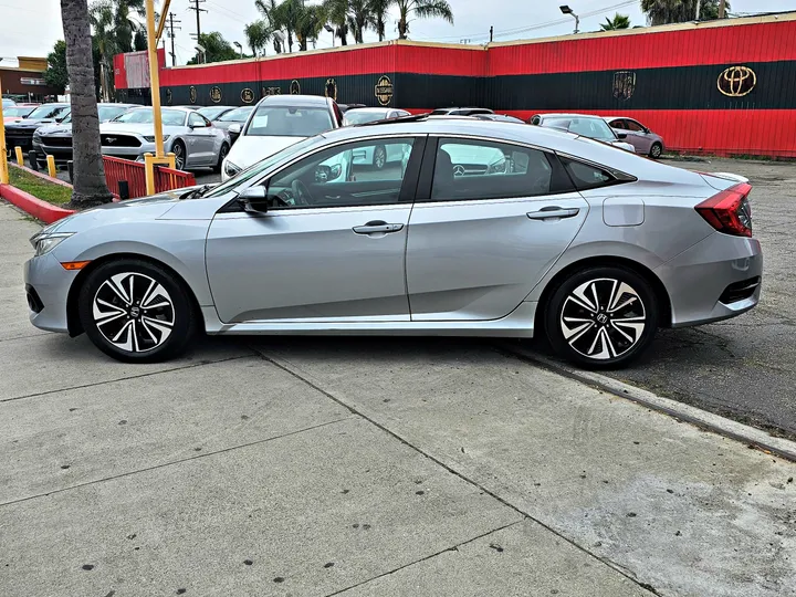 SILVER, 2016 HONDA CIVIC Image 5