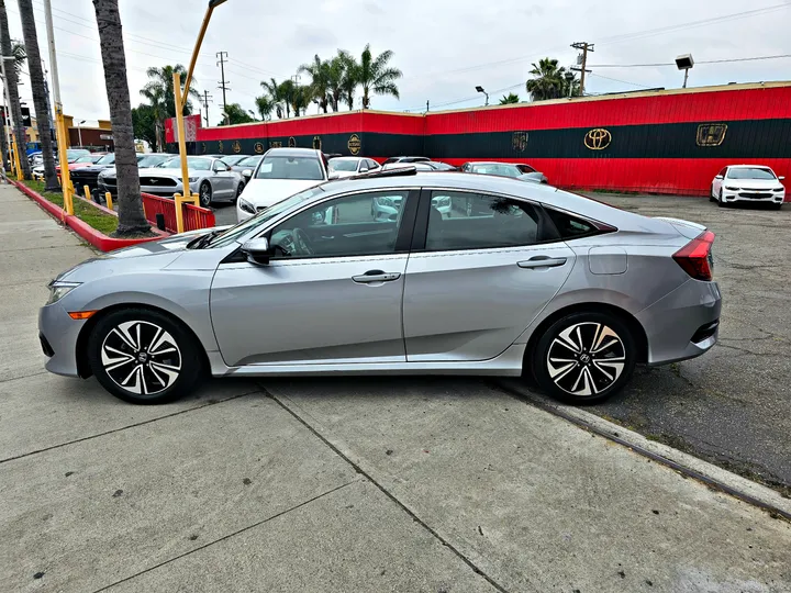 SILVER, 2016 HONDA CIVIC Image 6