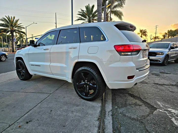 WHITE, 2015 JEEP GRAND CHEROKEE Image 5