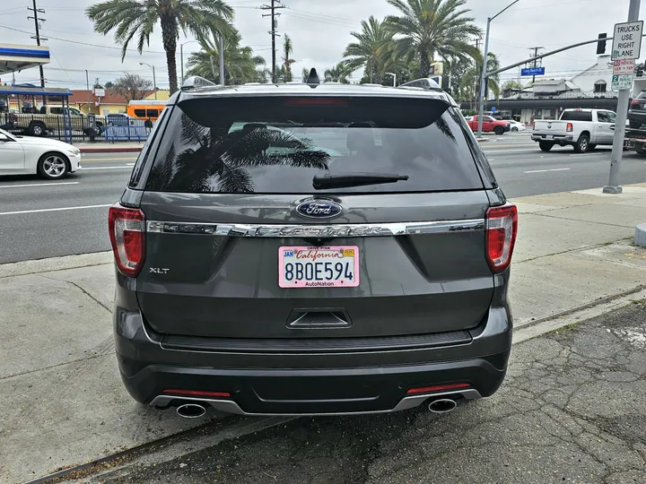 GREY, 2018 FORD EXPLORER Image 6