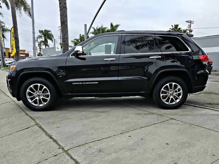 BLACK, 2015 JEEP GRAND CHEROKEE Image 4