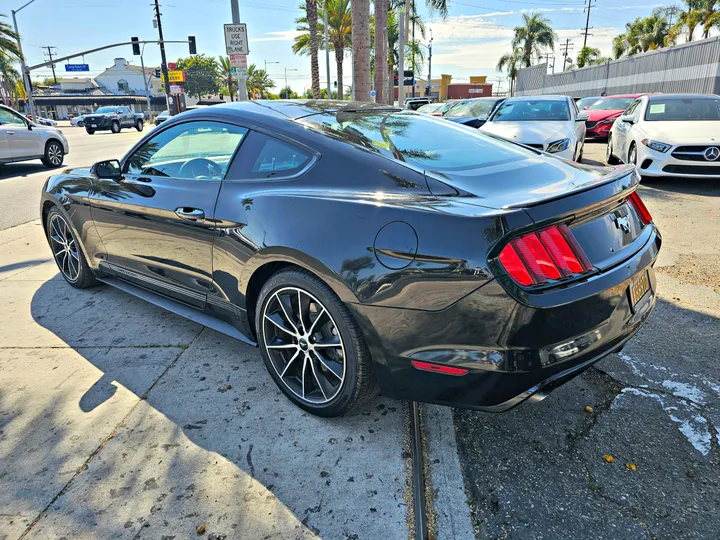 BLACK, 2015 FORD MUSTANG Image 5