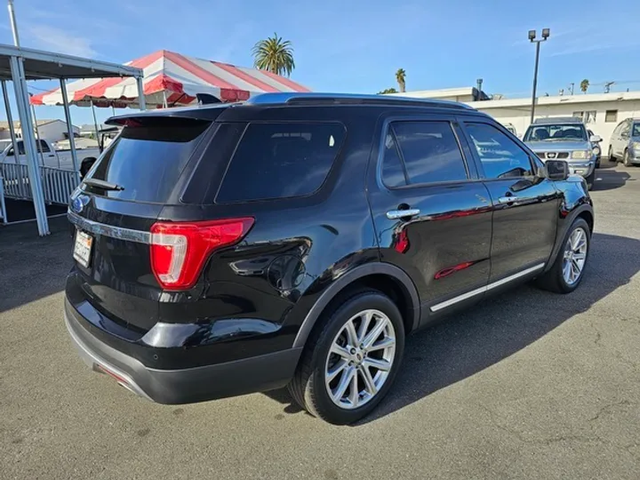 BLACK, 2016 FORD EXPLORER Image 4