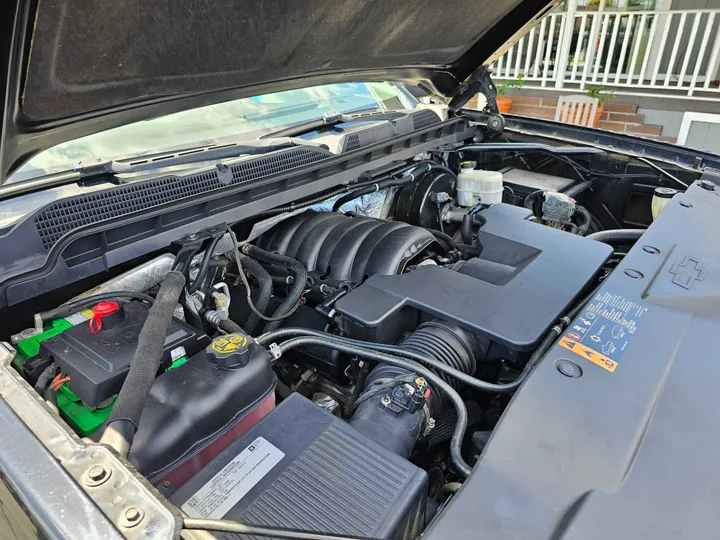 BLACK, 2017 CHEVROLET SILVERADO 1500 CREW CAB Image 13