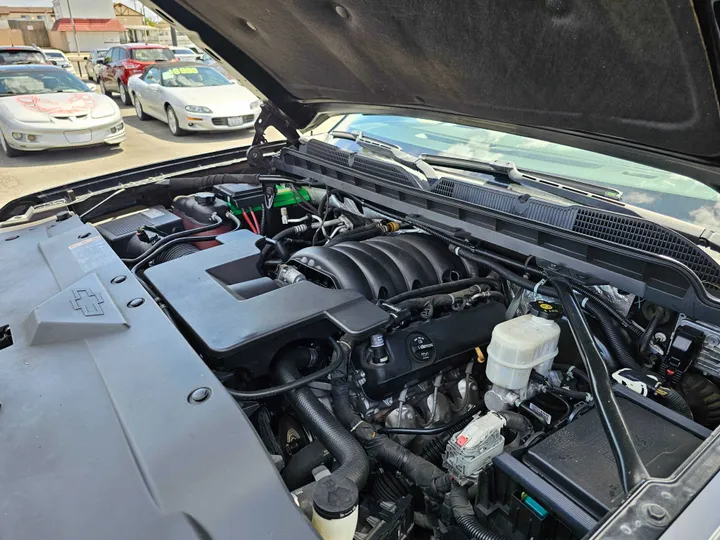 BLACK, 2017 CHEVROLET SILVERADO 1500 CREW CAB Image 15