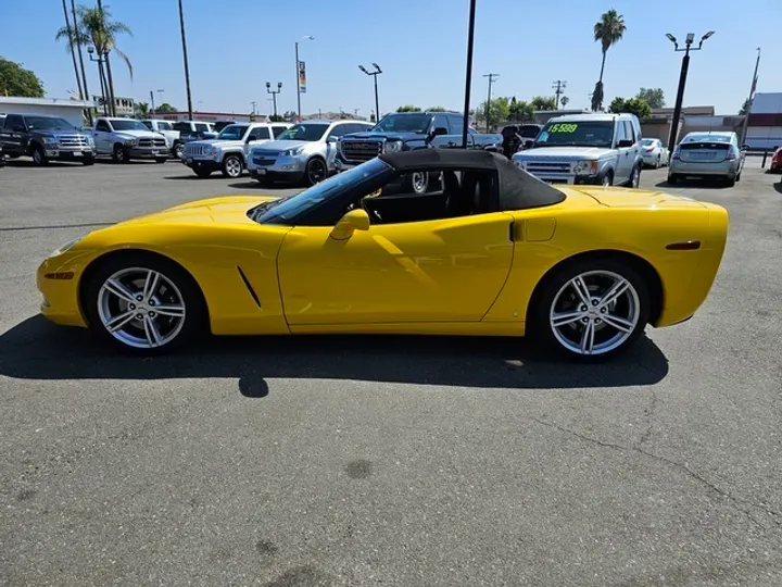 YELLOW, 2009 CHEVROLET CORVETTE Image 10