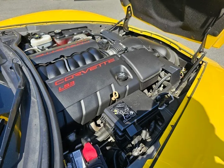 YELLOW, 2009 CHEVROLET CORVETTE Image 15