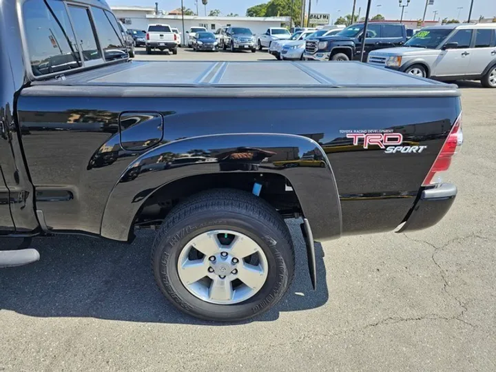 BLACK, 2012 TOYOTA TACOMA DOUBLE CAB Image 8