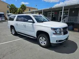 WHITE, 2016 CHEVROLET SUBURBAN Thumnail Image 2