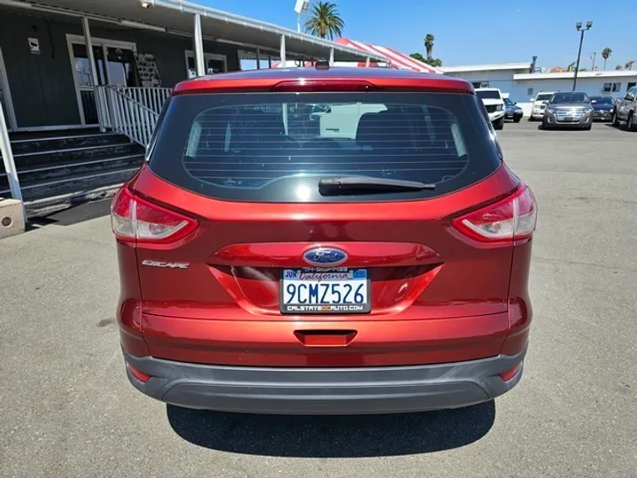 RED, 2016 FORD ESCAPE Image 5