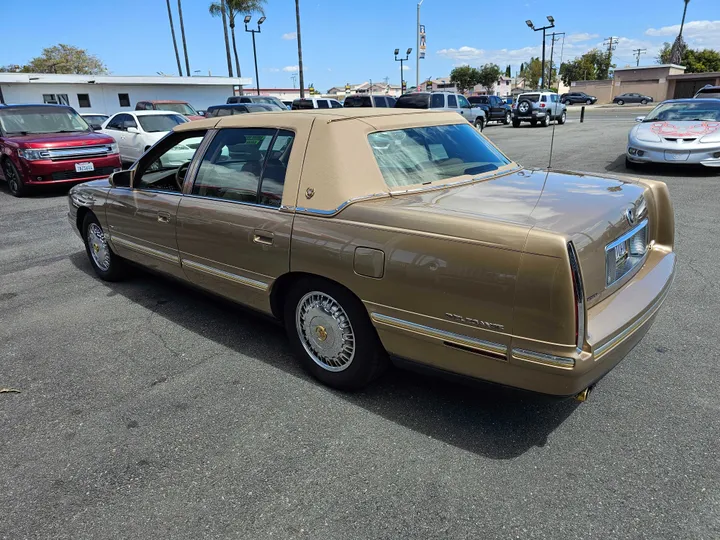 GOLD, 1998 CADILLAC DEVILLE Image 6